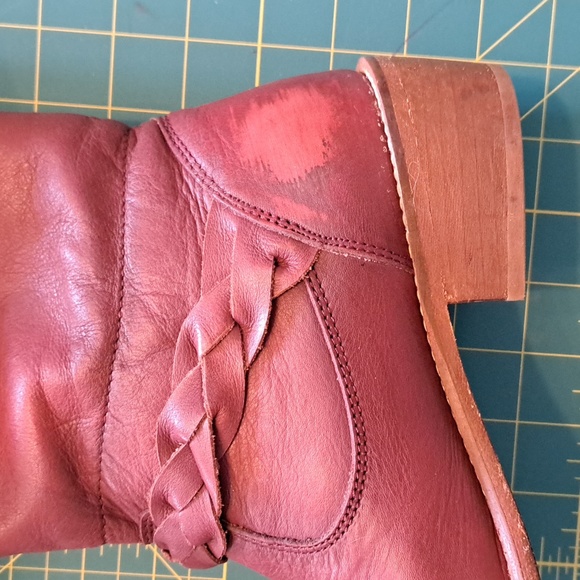 Musse & Cloud Red Leather Distressed Finish Boots - Picture 2 of 13